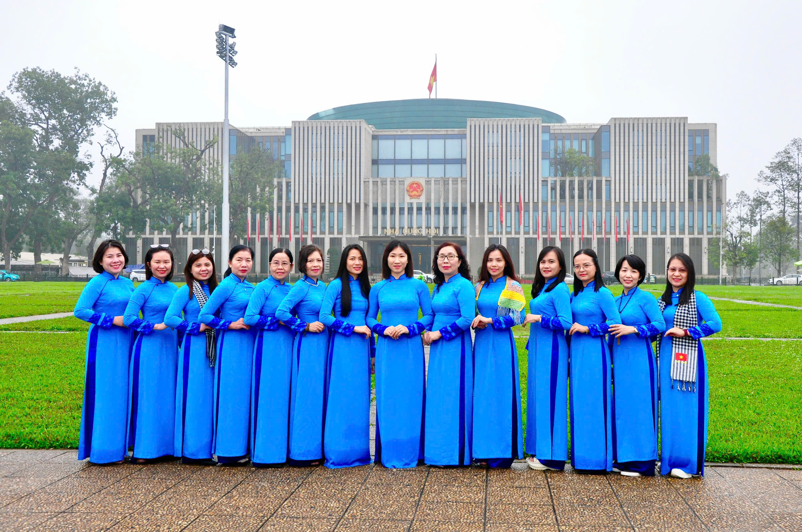 Hội Phụ nữ cơ sở Công Ty Hoa Tiêu Tân Cảng tổ chức thành công chuyến tham quan về nguồn “Hành trình khám phá di tích lịch sử”
